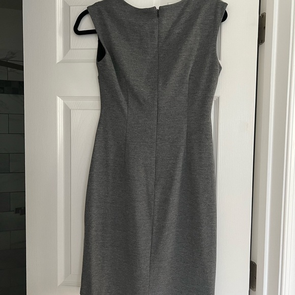 London Times Gray Dress - size 6 - Picture 3 of 5